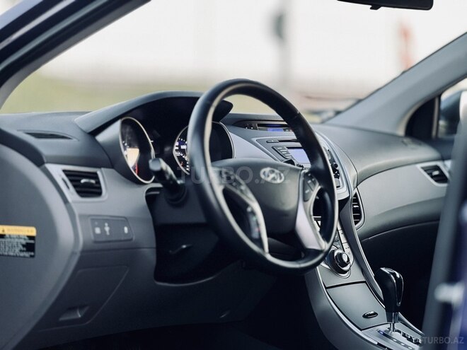 Hyundai Elantra 2013, 111,000 km - 1.8 l - Bakı