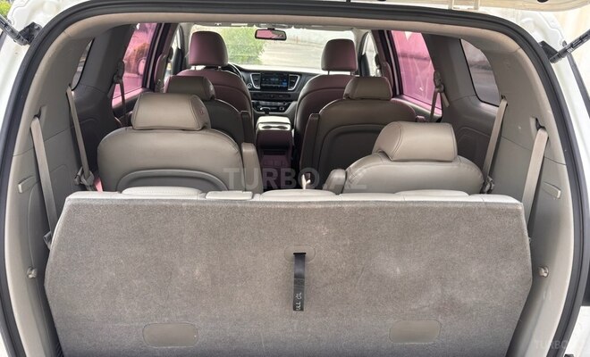 Kia Carnival-18