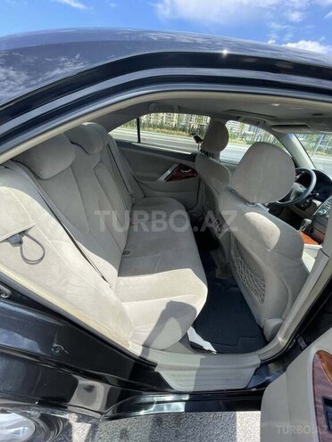 Toyota Camry-8