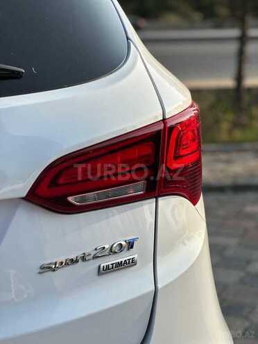 Hyundai Santa Fe-18
