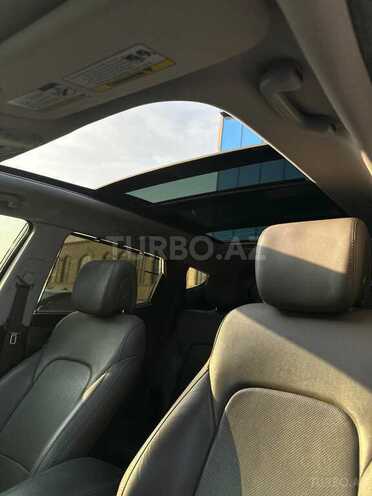 Hyundai Santa Fe-13