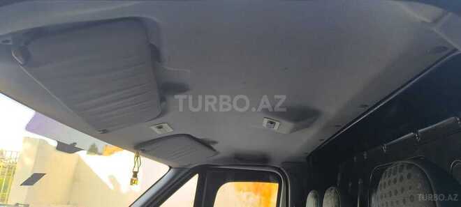 Ford Transit-10