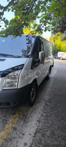 Ford Transit-3