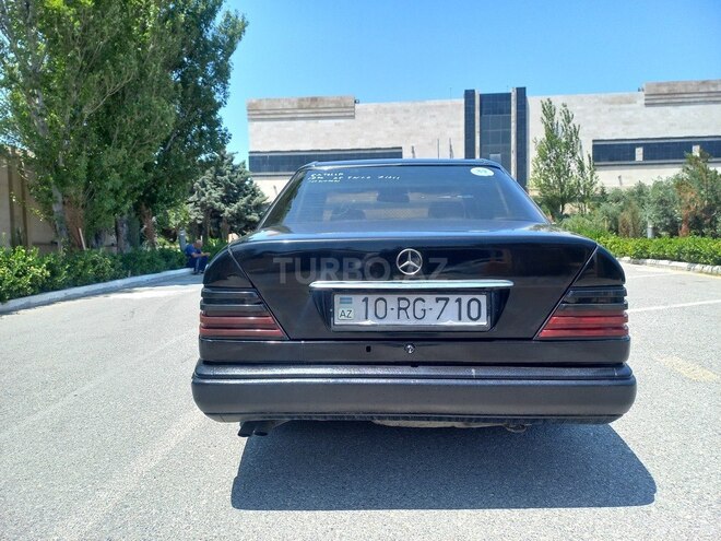 Mercedes E 250 1994, 394,626 km - 2.5 л - Bakı