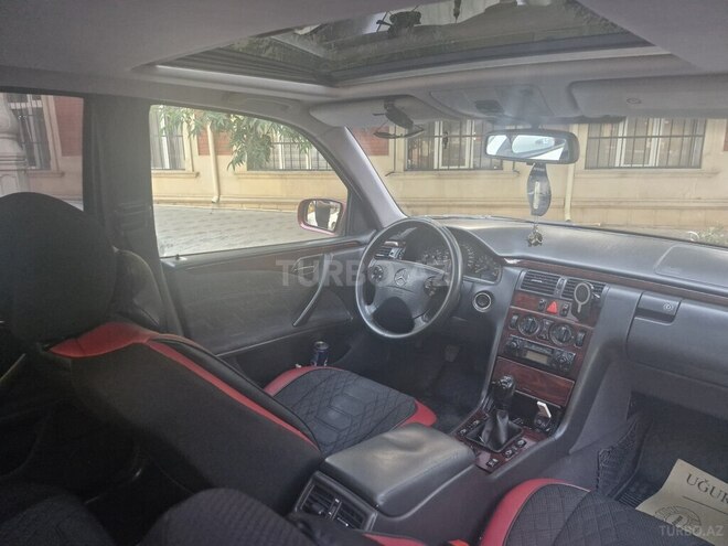 Mercedes 200 2001, 324,000 km - 2.0 l - Gəncə