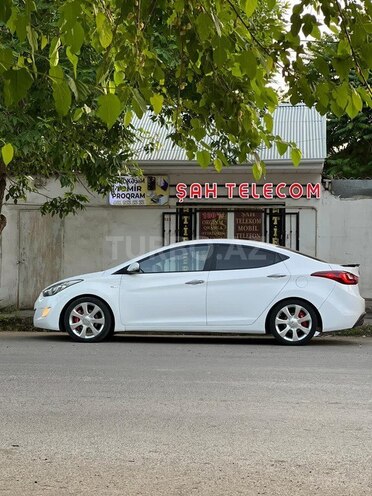 Hyundai Elantra 2013, 265,000 km - 1.8 l - İmişli