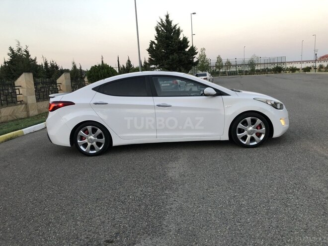 Hyundai Elantra 2013, 265,000 km - 1.8 l - İmişli