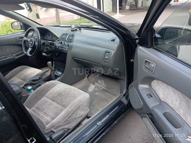 Nissan Maxima-6