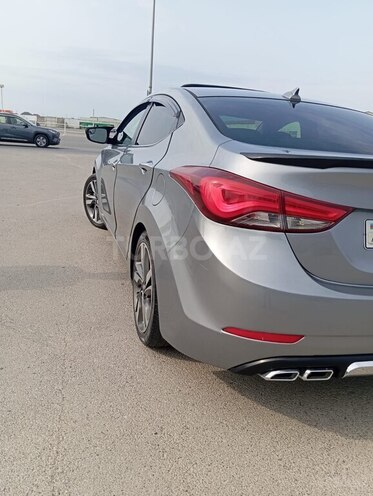 Hyundai Elantra 2015, 212,433 km - 1.8 l - Bakı