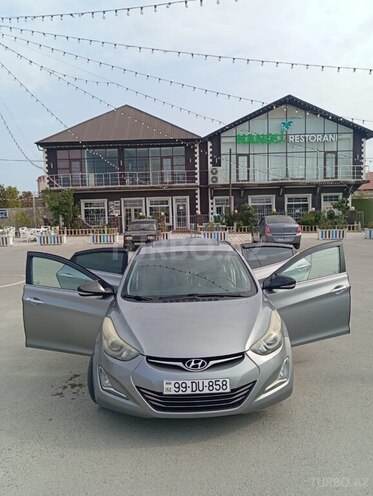 Hyundai Elantra 2015, 212,433 km - 1.8 l - Bakı
