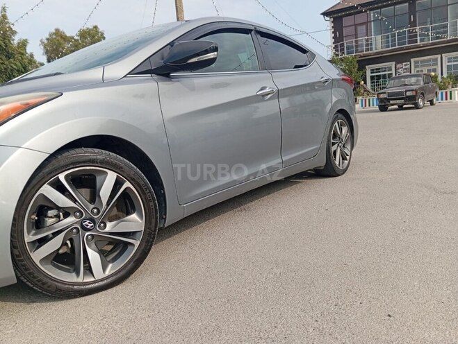 Hyundai Elantra 2015, 212,433 km - 1.8 l - Bakı