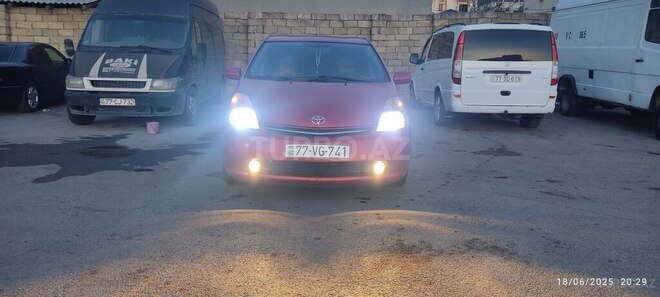 Toyota Prius-5