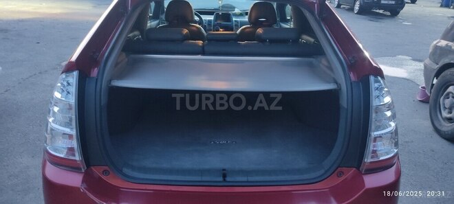 Toyota Prius-8