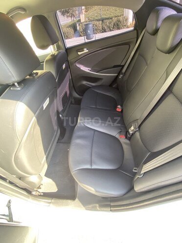 Hyundai Accent 2016, 215,000 km - 1.4 l - Bakı