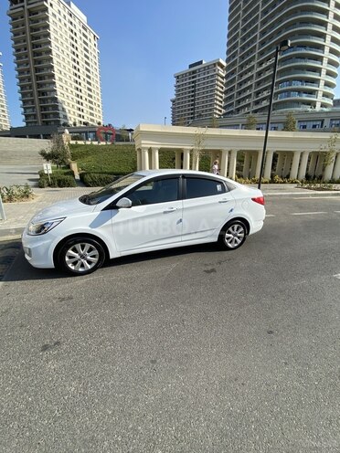 Hyundai Accent 2016, 215,000 km - 1.4 l - Bakı