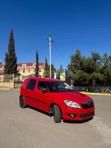 Skoda Praktik 2011, 300,000 km - 1.4 l - Bakı