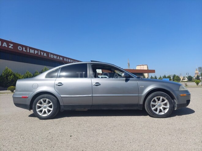 Volkswagen Passat 2003, 295,000 km - 1.8 l - Xaçmaz