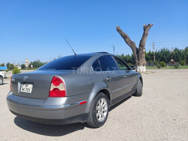 Volkswagen Passat 2003, 295,000 km - 1.8 l - Xaçmaz