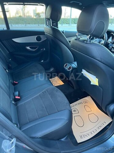 Mercedes GLC 250 4MATIC 2017, 70,000 km - 2.0 l - Gəncə