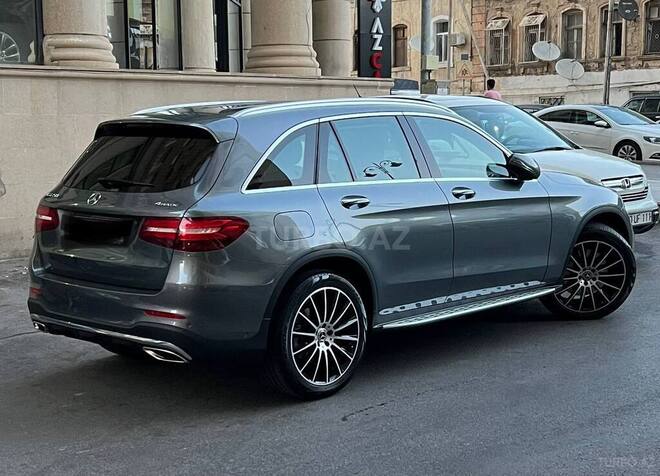 Mercedes GLC 250 4MATIC 2017, 70,000 km - 2.0 l - Gəncə