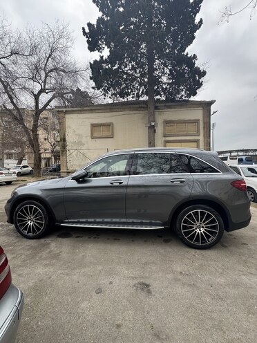 Mercedes GLC 250 4MATIC 2017, 70,000 km - 2.0 l - Gəncə
