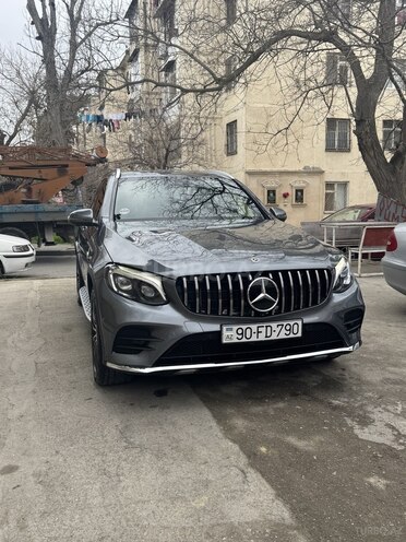 Mercedes GLC 250 4MATIC 2017, 70,000 km - 2.0 l - Gəncə
