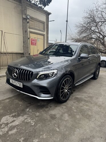 Mercedes GLC 250 4MATIC 2017, 70,000 km - 2.0 l - Gəncə