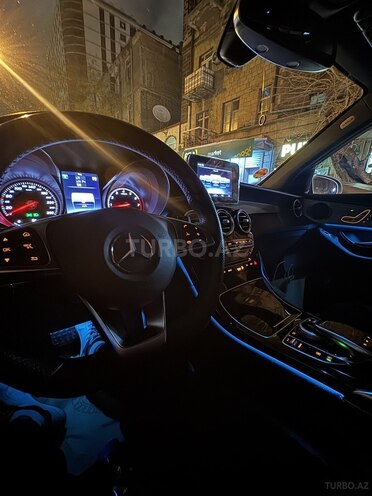Mercedes GLC 250 4MATIC 2017, 70,000 km - 2.0 l - Gəncə