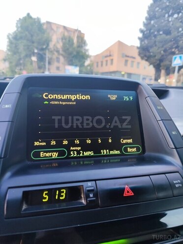 Toyota Prius-10