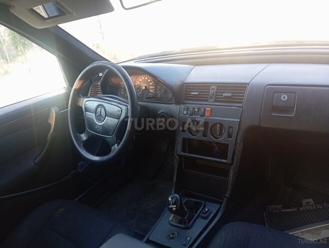 Mercedes C 180-3
