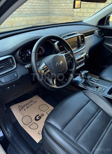Kia Sorento-11