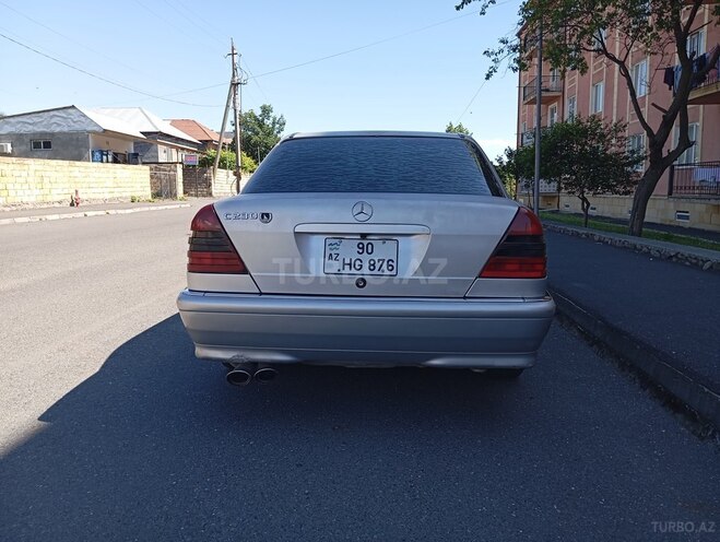 Mercedes C 230 1998, 324,093 km - 2.3 l - Qax