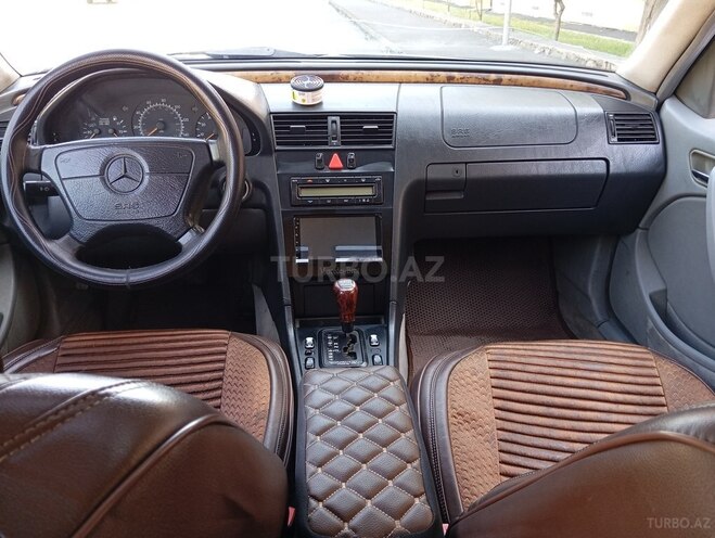 Mercedes C 230 1998, 324,093 km - 2.3 l - Qax