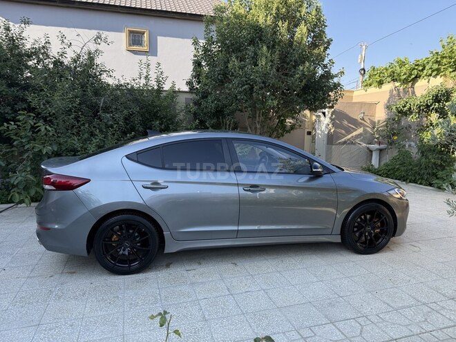 Hyundai Avante 2016, 145,000 km - 1.6 л - Bakı