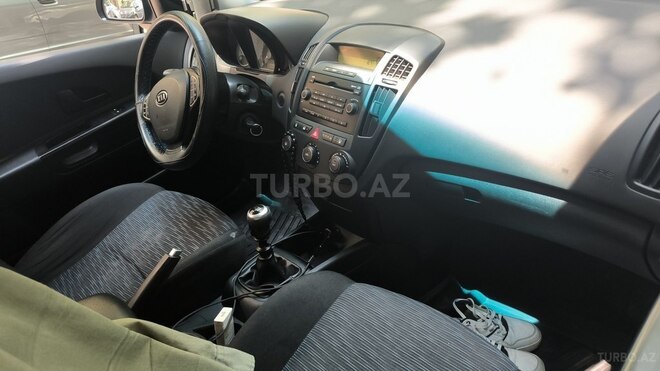 Kia  2008, 245,000 km - 1.6 l - Bakı