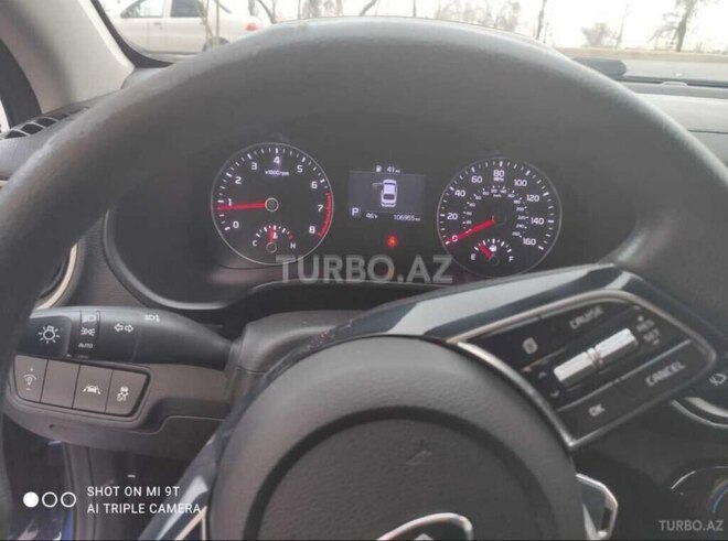 Kia Forte-14