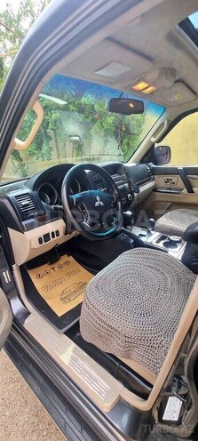 Mitsubishi Pajero 2014, 295,589 km - 3.8 л - Bakı