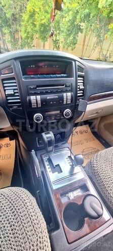 Mitsubishi Pajero 2014, 295,589 km - 3.8 л - Bakı