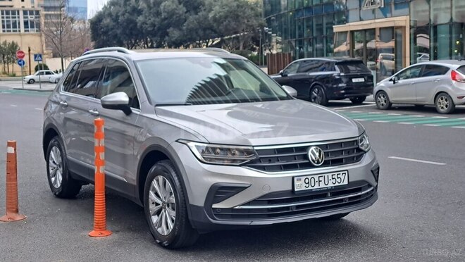 Volkswagen Tiguan 2021, 44,000 km - 1.4 л - Bakı