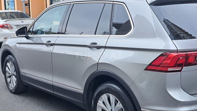 Volkswagen Tiguan 2021, 44,000 km - 1.4 л - Bakı