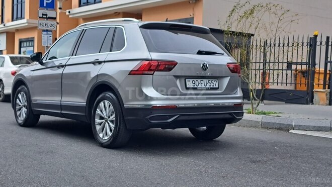 Volkswagen Tiguan 2021, 44,000 km - 1.4 л - Bakı