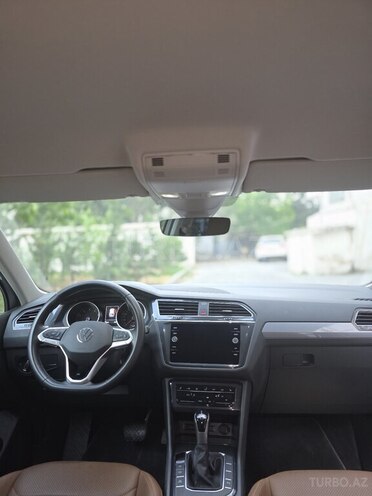 Volkswagen Tiguan 2021, 44,000 km - 1.4 л - Bakı
