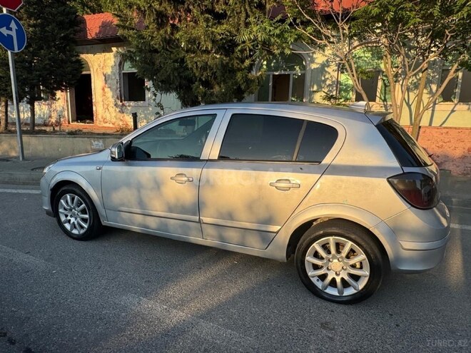 Opel Astra 2006, 120,000 km - 1.3 l - Bakı