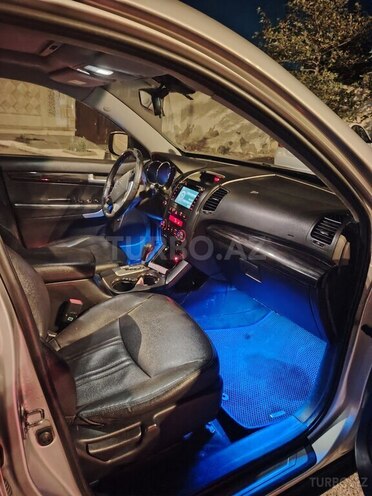 Kia Sorento-7