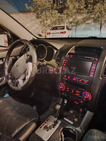 Kia Sorento-12