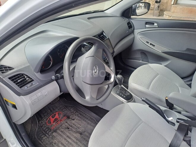 Hyundai Accent 2015, 144,841 km - 1.6 л - Bakı