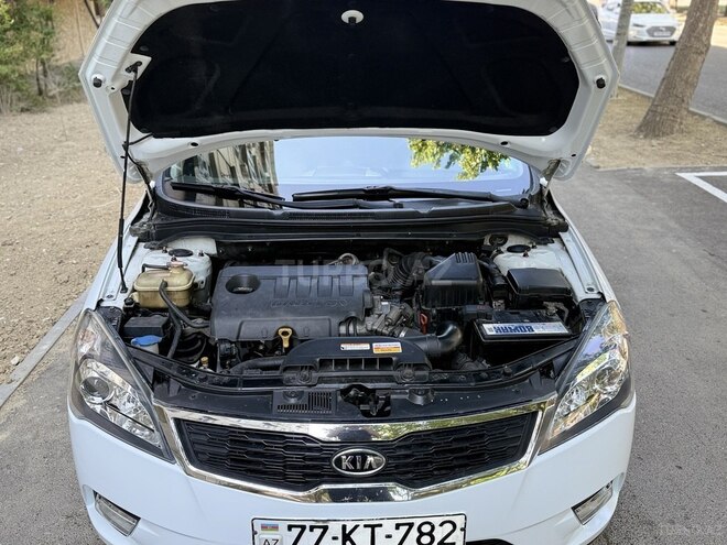 Kia  2011, 177,419 km - 1.6 l - Bakı