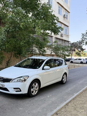 Kia  2011, 177,419 km - 1.6 l - Bakı