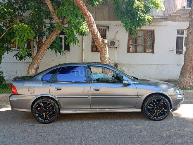 Opel Vectra 2000, 323,000 km - 1.8 l - Bakı