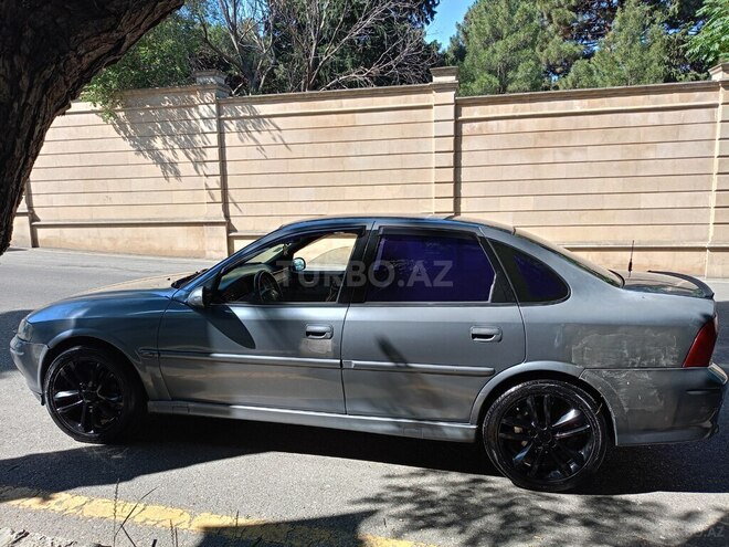 Opel Vectra 2000, 323,000 km - 1.8 l - Bakı
